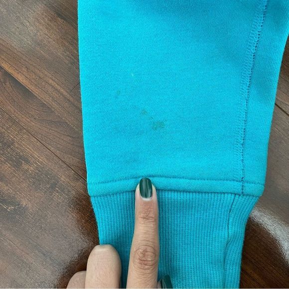 Lululemon Scuba Hoodie - Picture 6 of 8